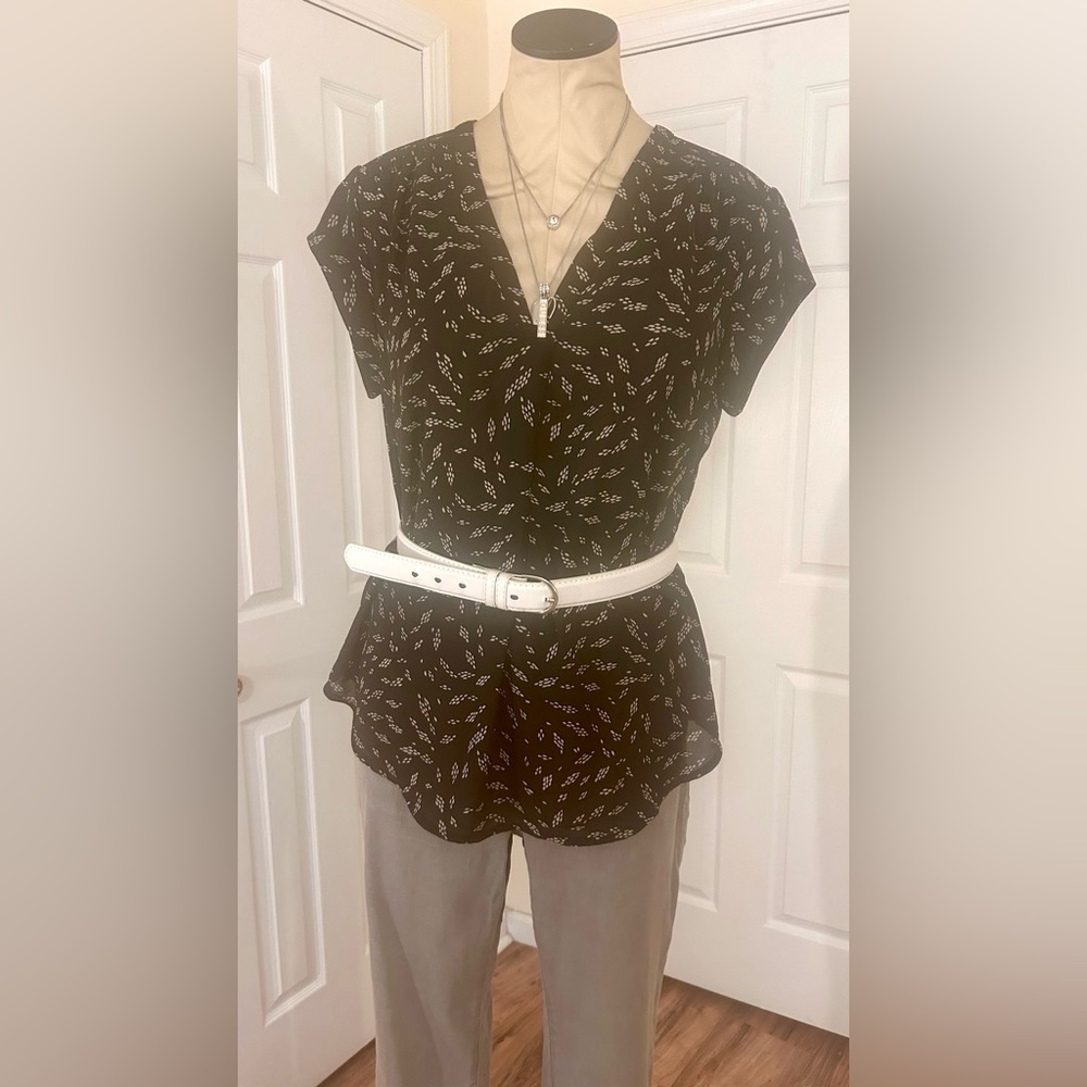 •SALE•(2)Monday Fun/Size M Brand New Dress Tops- NWT. - Picture 7 of 11